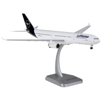 Limox Airbus A330-300 Lufthansa D-AIKR Scale 1:200 Aircraft Model
