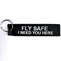 Breloc brodat Fly Safe. I need you here.