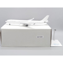 Macheta JC Wings Airbus A330-300 Blank Scara 1:200