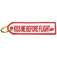 Breloc brodat Kiss Me Before Flight