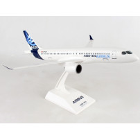 Macheta SkyMarks Airbus A220-300 House Color Scara 1:100