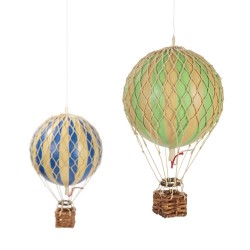 Flying the Skies, Primary colors
