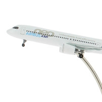 Airbus A321neo Scale 1:400 Aircraft Model
