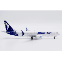 JC Wings Boeing 737-MAX8 Blue Air YR-MXE 1:400 Aircraft model