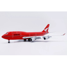 Macheta JC Wings Boeing 747-400 Qantas "All Red" Flaps Down VH-OEJ Scara 1:200